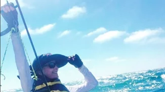 Η Χολιγουντιανή ηθοποιός βρίσκεται στην Ελλάδα και δε σταματά τις αναρτήσεις