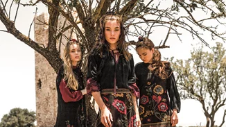 5 τρόποι να φορέσεις τη φούστα για φθινοπωρινό boho chic look