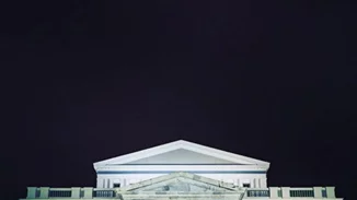 Βγάλε την καλύτερη «ροζ» φωτογραφία και κέρδισε προϊόντα Estee Lauder