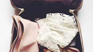 Miss Chic: 5 αγαπημένα αξεσουάρ για τη βαλίτσα των διακοπών