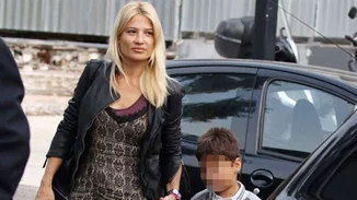 Φαίη Σκορδά: Η βόλτα με τον γιο της Γιάννη