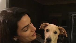 Τόνια Σωτηροπούλου: Πρωταγωνιστεί σε σποτ κατά της κακοποίησης ζώων και συγκινεί