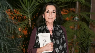 Η Νένα Μεντή αποκαλύπτει την ηλικία της