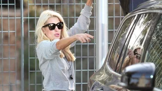 Ελένη Μενεγάκη: Για ψώνια με σπορ διάθεση