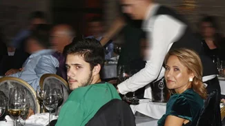 Μάρα Ζαχαρέα - Θοδωρής Ρουσόπουλος: Βραδινή έξοδος με το γιο τους