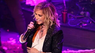 Άννα Βίσση: Πρεμιέρα με το Νίκο Καρβέλα στο πλευρό της