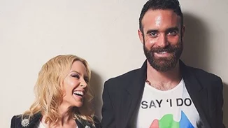 Kylie Minogue: Το ηχηρό μήνυμα που έστειλε για τους γάμους ομοφυλόφιλων