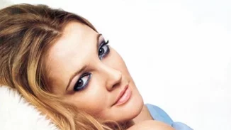 Drew Barrymore: Έχασε 10 κιλά - Δες την ανανεωμένη της εμφάνιση