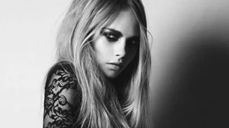 Cara Delevingne: Έκανε το mannequin challenge στο πιο ιστορικό μέρος του Los Angeles (βίντεο)