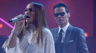 To φιλί της Jennifer Lopez στον πρώην σύζυγό της on stage
