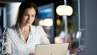 Miss Chic: Το Huawei MateBook είναι το πιο κομψό gadget της χρονιάς!