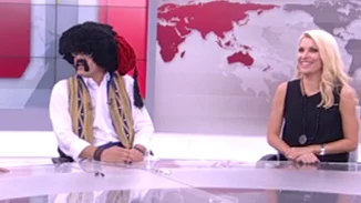 Ελένη Μενεγάκη: Με τον Σρόιτερ και τον Τσολιά στο κεντρικό δελτίο!