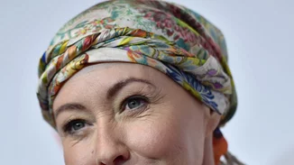 Η Shannen Doherty στο πλευρό του καρκινοπαθή γιου του Michael Buble: «Σκέψου θετικά»