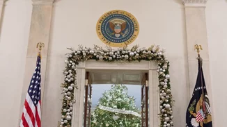 Λευκός Οίκος: Οι χριστουγεννιάτικοι στολισμοί της οικογένειας Ομπάμα