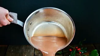 Αυτό είναι το πιο λαχταριστό και χριστουγεννιάτικο ρόφημα που θα λατρέψεις