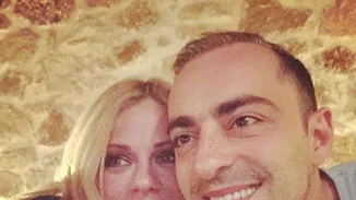 Θανάσης Αλευράς: Μας δείχνει το χριστουγεννιάτικο δέντρο του