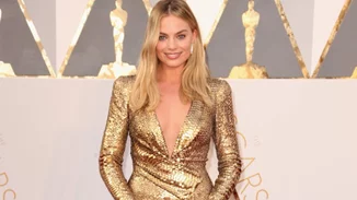 Margot Robbie: Παντρεύτηκε με τον επί 3 χρόνια σύντροφό της