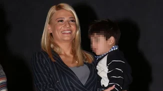 Φαίη Σκορδά: Σε επίσημη πρεμιέρα με το γιο της Δημήτρη