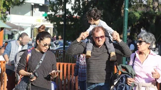 Μαριάντα Πιερίδη: Καθημερινές στιγμές με το γιό της Νικόλα και τους γονείς της