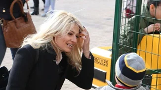 Φαίη Σκορδά: Οι στιγμές ξεγνοιασιάς και η χριστουγεννιάτικη βόλτα με τους γιους της