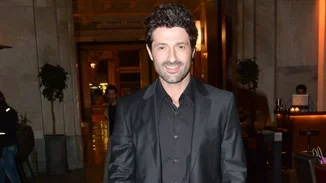 Όθωνας Μεταξάς: Βραδινή έξοδος με εντυπωσιακή συνοδό