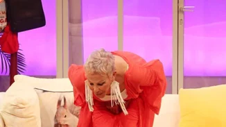 Ζωή Λάσκαρη: Γιόρτασε τα γενέθλιά της στην σκηνή του θεάτρου