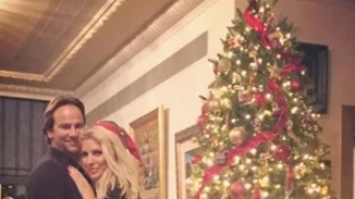 Αυτά είναι τα Χριστουγεννιάτικα δέντρα των διασήμων