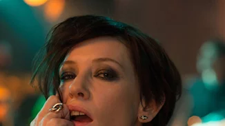 H Cate Blanchett ενσαρκώνει 13 διαφορετικούς ρόλους για το installation του Manifesto