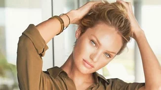 Candice Swanepoel: H φωτογραφία θηλασμού στο instagram