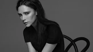 Victoria Beckham: Έκανε ένα από τα πιο εντυπωσιακά mannequin challenge (βίντεο)