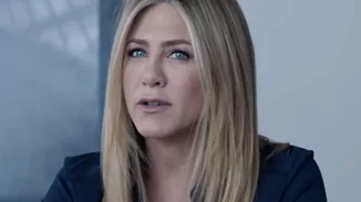 Jennifer Aniston: Υποδύεται το κακό αφεντικό στην νέα ταινία «Office Christmas Party»