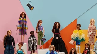 Barbie Global Beauty: Ένας Έλληνας μέσα στους 20 designers που ντύνουν τη Barbie