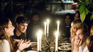 Οι συμβουλές από 7 σεφ για να κάνεις επικό χριστουγεννιάτικο τραπέζι