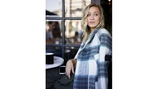 Alana Hadid: Η μεγαλύτερη και cooler αδερφή των Gigi-Bella