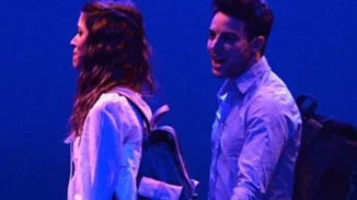 Άρης Μακρής: Οι σέξι εμφανίσεις στο Mamma Mia!