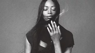 Naomi Campell: Η γαζέλα «ξαναχτυπά» και εντυπωσιάζει!