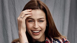 Miss Chic: Χριστουγεννιάτικη λάμψη με PANDORA