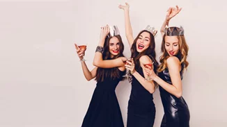 Γιορτινές φωτογραφίες | 6 tips για να βγαίνεις ΘΕΑ σε όλα τα στιγμιότυπα!