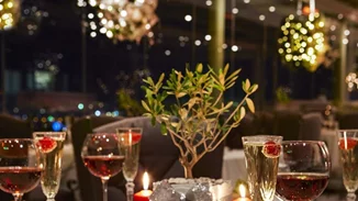 Περνάμε τις γιορτές στο Τιτάνια