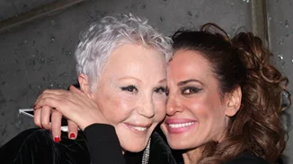 Όλοι οι επώνυμοι στην επίσημη πρεμιέρα της παράστασης «Ωραία Μου Κυρία»