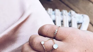 Φόρα ΕΤΣΙ τα δαχτυλίδια σου για τέλειες φωτογραφίες στο Instagram