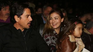 Δέσποινα Καμπούρη - Βαγγέλης Ταρασιάδης: Στο θέατρο με την κόρη τους