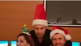 Οι εορταστικές selfies που δημοσίευσαν οι Έλληνες celebrities