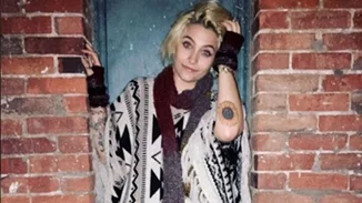Paris Jackson: Ποια είναι η θεωρία της για τον θάνατο του πατέρα της;
