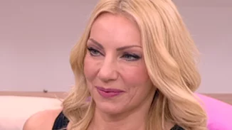 H Έλενα Τσαβαλιά στην Ελένη Μενεγάκη