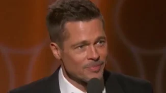 Brad Pitt: Η εμφάνιση- έκπληξη στις «Χρυσές Σφαίρες»