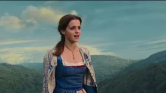 Emma Watson: Τραγουδάει σε νέο κλιπ του Beauty and the Beast (βίντεο)