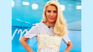 Ελένη Μενεγάκη: Βρήκαμε τι φόρεσε σήμερα στην εκπομπή της