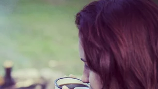 Οι τροφές που θα σε κρατήσουν ζεστή και μακριά από τις ιώσεις της εποχής