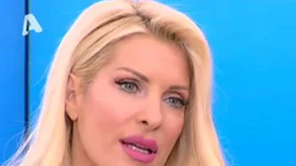 Ελένη Μενεγάκη: Βρήκαμε τι φόρεσε σήμερα στην εκπομπή της